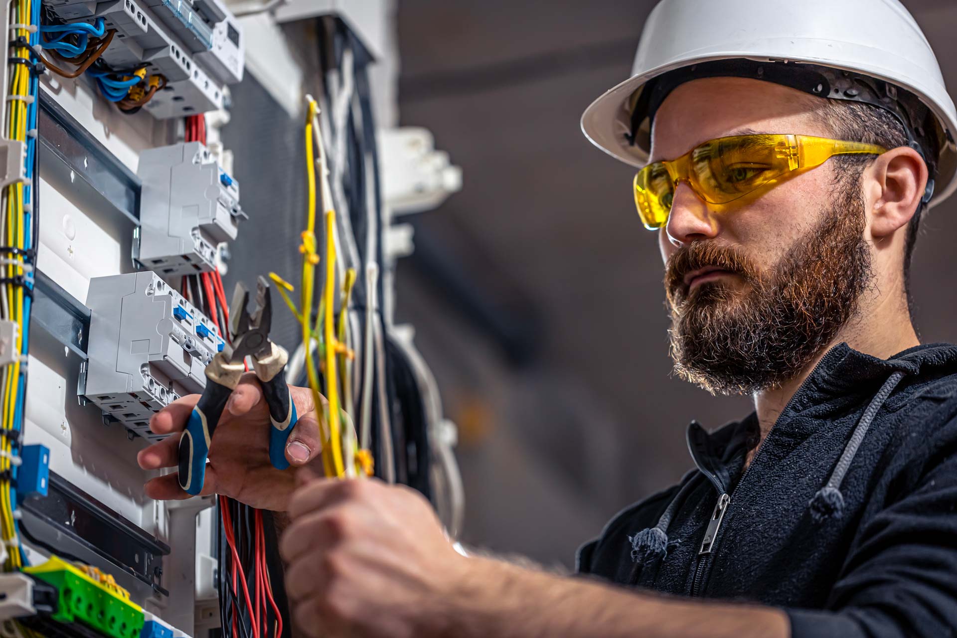 Scopri di più sull'articolo Capocantiere elettricista